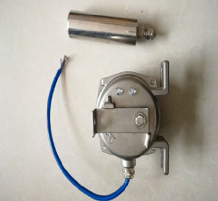 PK-10-45跑偏开关纠偏开关防偏开关、PK-12-30皮带防偏开关、两级跑偏开关厂家