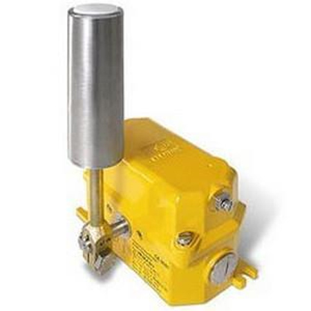 BKLT2-II雙向拉繩開(kāi)關(guān)、BKLT2拉繩開(kāi)關(guān)安裝位置高度調(diào)整生產(chǎn)